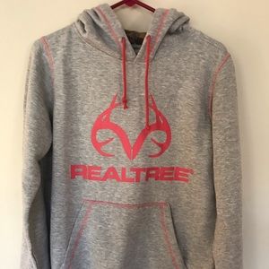 Women’s Realtree sweatshirt